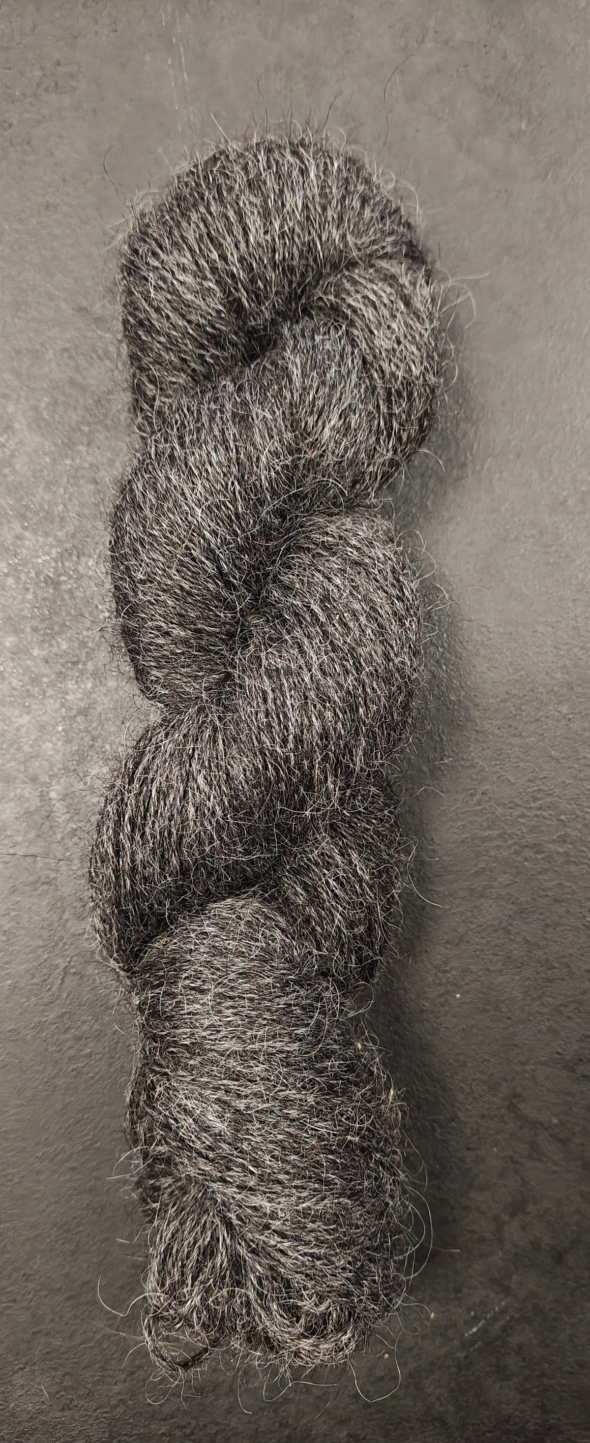 Natursvart 3tr halvkamgarn, Gotlandsfår - 100g