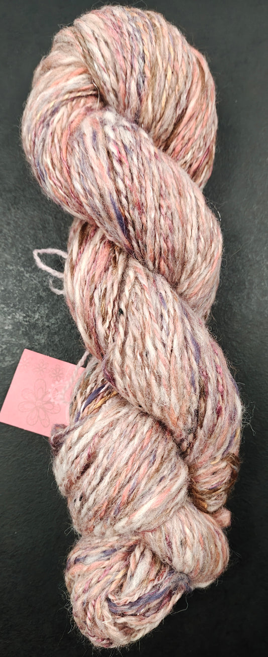 Handspunnet garn, ullmix - 100g